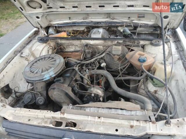 Белый Фольксваген Пассат, объемом двигателя 1.6 л и пробегом 598 тыс. км за 650 $, фото 14 на Automoto.ua