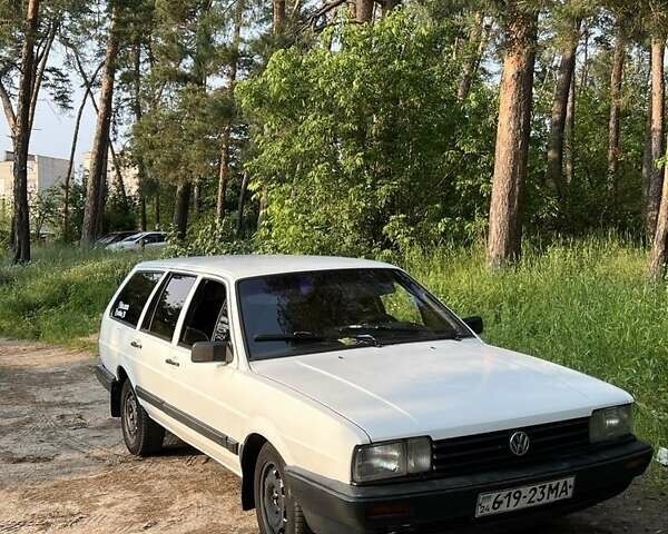 Белый Фольксваген Пассат, объемом двигателя 1.6 л и пробегом 500 тыс. км за 1900 $, фото 1 на Automoto.ua