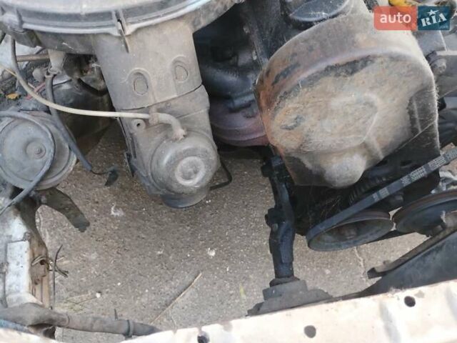 Белый Фольксваген Пассат, объемом двигателя 1.6 л и пробегом 598 тыс. км за 650 $, фото 16 на Automoto.ua