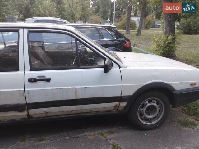 Белый Фольксваген Пассат, объемом двигателя 1.6 л и пробегом 598 тыс. км за 650 $, фото 3 на Automoto.ua