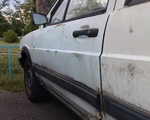 Белый Фольксваген Пассат, объемом двигателя 1.6 л и пробегом 598 тыс. км за 650 $, фото 13 на Automoto.ua