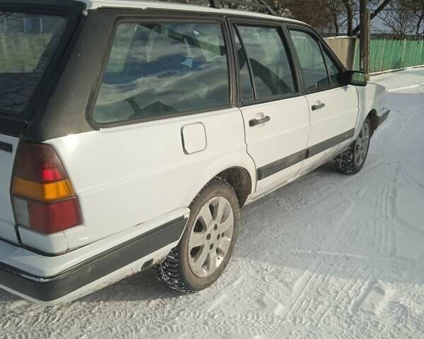 Білий Фольксваген Пассат, об'ємом двигуна 1.8 л та пробігом 280 тис. км за 1250 $, фото 6 на Automoto.ua