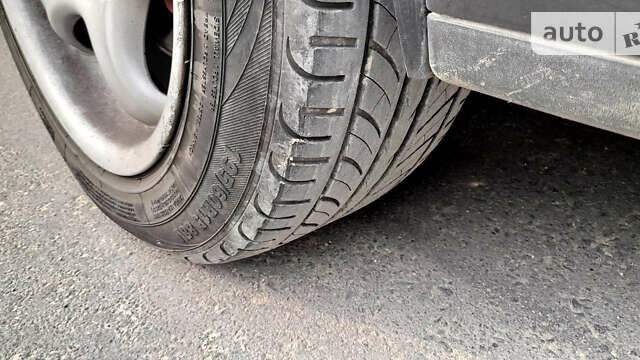 Белый Фольксваген Пассат, объемом двигателя 1.8 л и пробегом 350 тыс. км за 1650 $, фото 3 на Automoto.ua