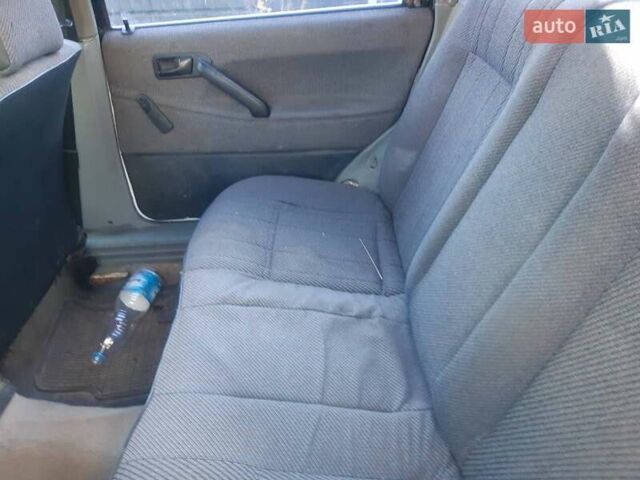 Білий Фольксваген Пассат, об'ємом двигуна 1.8 л та пробігом 600 тис. км за 990 $, фото 5 на Automoto.ua