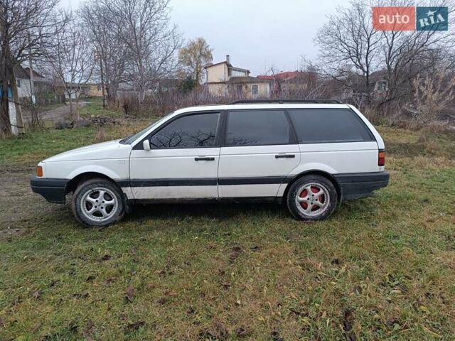 Белый Фольксваген Пассат, объемом двигателя 1.8 л и пробегом 312 тыс. км за 1700 $, фото 7 на Automoto.ua