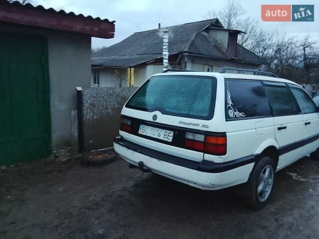 Білий Фольксваген Пассат, об'ємом двигуна 1.8 л та пробігом 380 тис. км за 1200 $, фото 3 на Automoto.ua