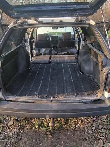 Белый Фольксваген Пассат, объемом двигателя 1.9 л и пробегом 350 тыс. км за 2500 $, фото 10 на Automoto.ua