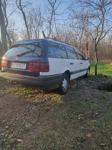 Белый Фольксваген Пассат, объемом двигателя 1.9 л и пробегом 350 тыс. км за 2500 $, фото 11 на Automoto.ua