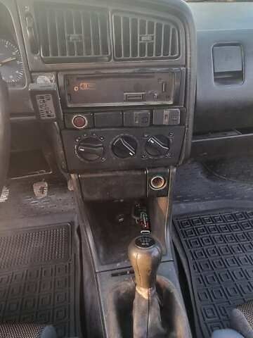 Белый Фольксваген Пассат, объемом двигателя 1.9 л и пробегом 350 тыс. км за 2500 $, фото 9 на Automoto.ua