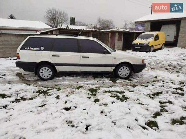 Белый Фольксваген Пассат, объемом двигателя 1.78 л и пробегом 250 тыс. км за 1350 $, фото 6 на Automoto.ua