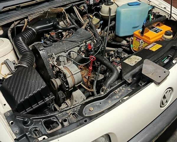 Білий Фольксваген Пассат, об'ємом двигуна 8 л та пробігом 270 тис. км за 2500 $, фото 19 на Automoto.ua