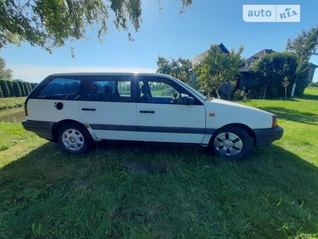 Белый Фольксваген Пассат, объемом двигателя 0 л и пробегом 425 тыс. км за 1300 $, фото 14 на Automoto.ua