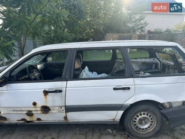 Белый Фольксваген Пассат, объемом двигателя 1.8 л и пробегом 435 тыс. км за 500 $, фото 8 на Automoto.ua