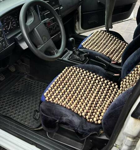 Белый Фольксваген Пассат, объемом двигателя 1.8 л и пробегом 474 тыс. км за 2100 $, фото 3 на Automoto.ua