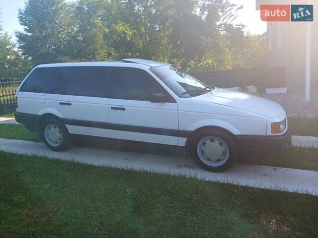 Белый Фольксваген Пассат, объемом двигателя 1.8 л и пробегом 620 тыс. км за 1650 $, фото 4 на Automoto.ua