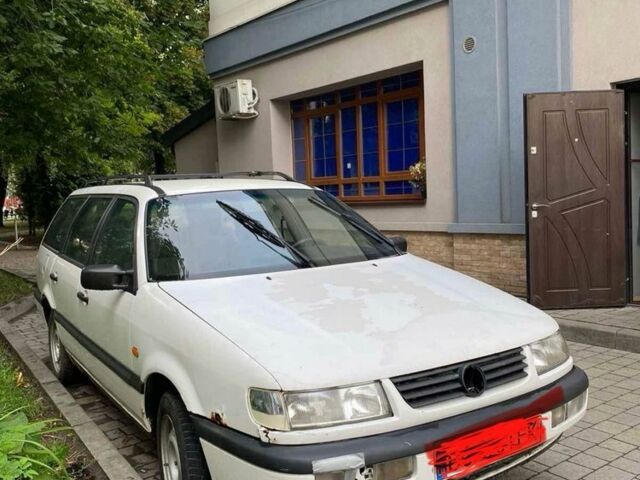 Білий Фольксваген Пассат, об'ємом двигуна 2 л та пробігом 400 тис. км за 1500 $, фото 2 на Automoto.ua