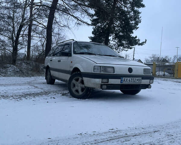 Білий Фольксваген Пассат, об'ємом двигуна 1.98 л та пробігом 250 тис. км за 2100 $, фото 7 на Automoto.ua