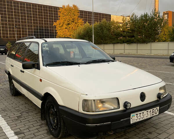 Білий Фольксваген Пассат, об'ємом двигуна 1.8 л та пробігом 341 тис. км за 1900 $, фото 18 на Automoto.ua