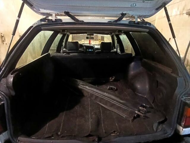 Белый Фольксваген Пассат, объемом двигателя 1.8 л и пробегом 380 тыс. км за 1650 $, фото 7 на Automoto.ua