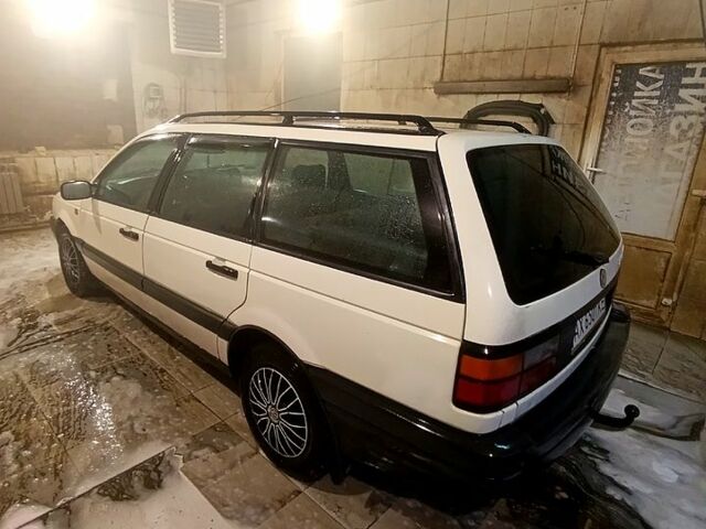 Белый Фольксваген Пассат, объемом двигателя 1.8 л и пробегом 380 тыс. км за 1650 $, фото 2 на Automoto.ua