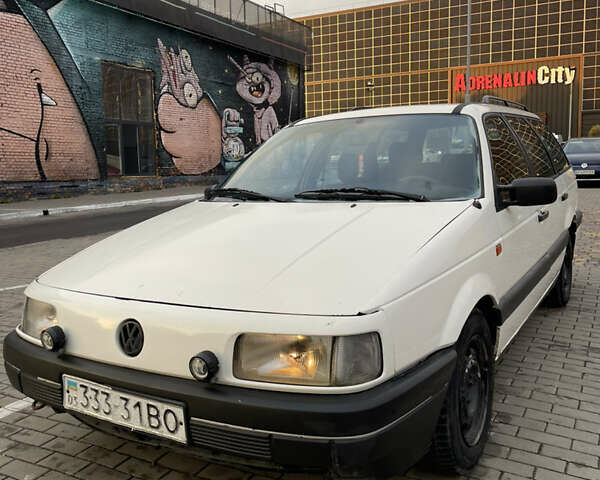 Білий Фольксваген Пассат, об'ємом двигуна 1.8 л та пробігом 341 тис. км за 1900 $, фото 14 на Automoto.ua