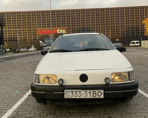 Білий Фольксваген Пассат, об'ємом двигуна 1.8 л та пробігом 341 тис. км за 1900 $, фото 17 на Automoto.ua