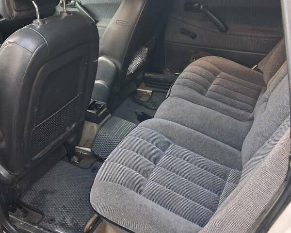 Белый Фольксваген Пассат, объемом двигателя 1.9 л и пробегом 340 тыс. км за 1500 $, фото 10 на Automoto.ua