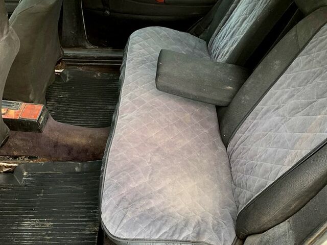 Білий Фольксваген Пассат, об'ємом двигуна 1.8 л та пробігом 250 тис. км за 1300 $, фото 6 на Automoto.ua