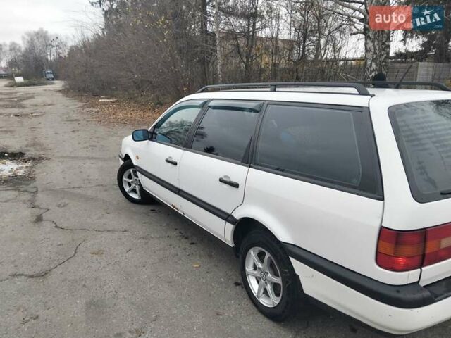 Белый Фольксваген Пассат, объемом двигателя 1.78 л и пробегом 530 тыс. км за 2000 $, фото 6 на Automoto.ua