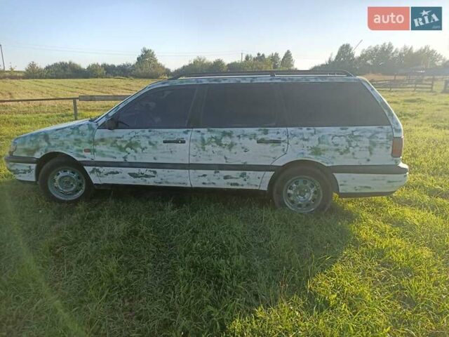 Белый Фольксваген Пассат, объемом двигателя 1.9 л и пробегом 200 тыс. км за 1500 $, фото 4 на Automoto.ua