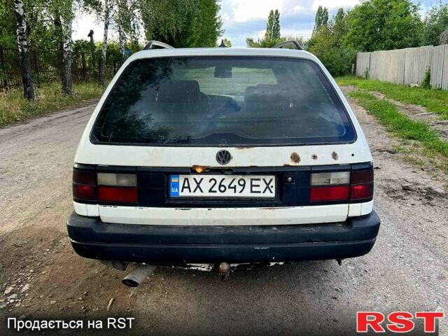 Белый Фольксваген Пассат, объемом двигателя 1.8 л и пробегом 165 тыс. км за 550 $, фото 12 на Automoto.ua