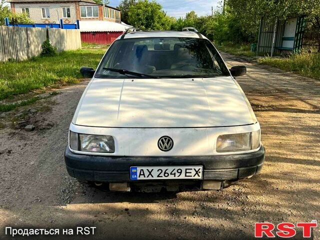 Белый Фольксваген Пассат, объемом двигателя 1.8 л и пробегом 165 тыс. км за 550 $, фото 8 на Automoto.ua