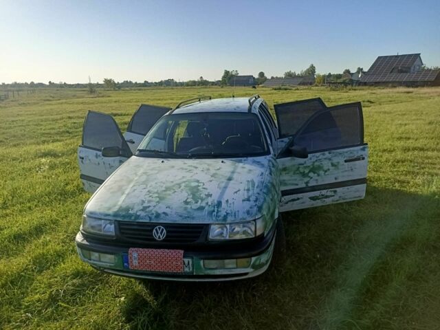 Белый Фольксваген Пассат, объемом двигателя 1.9 л и пробегом 199 тыс. км за 1500 $, фото 1 на Automoto.ua