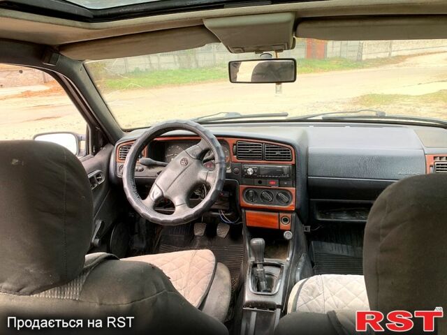 Білий Фольксваген Пассат, об'ємом двигуна 1.8 л та пробігом 250 тис. км за 1300 $, фото 7 на Automoto.ua