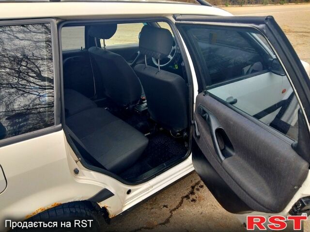 Білий Фольксваген Пассат, об'ємом двигуна 1.8 л та пробігом 531 тис. км за 2000 $, фото 11 на Automoto.ua