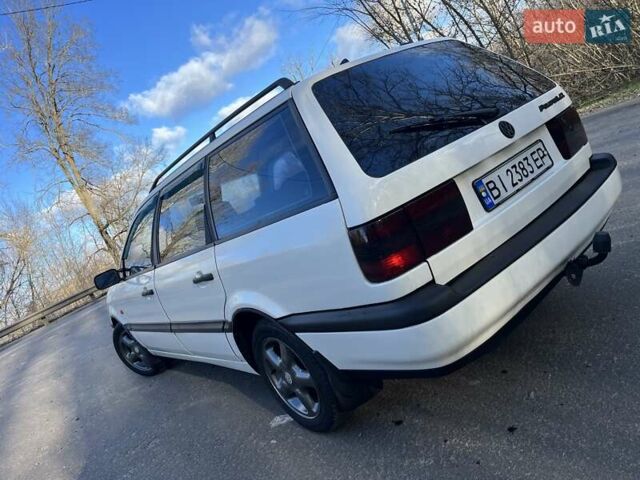 Белый Фольксваген Пассат, объемом двигателя 1.9 л и пробегом 400 тыс. км за 3399 $, фото 7 на Automoto.ua