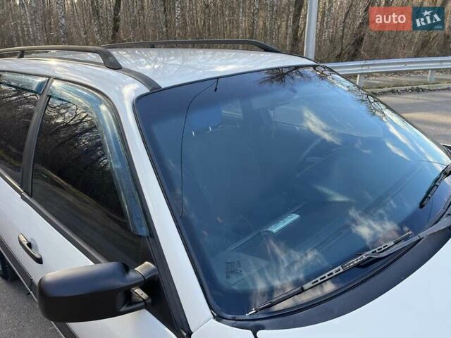 Белый Фольксваген Пассат, объемом двигателя 1.9 л и пробегом 400 тыс. км за 3399 $, фото 11 на Automoto.ua