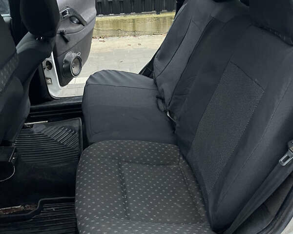 Белый Фольксваген Пассат, объемом двигателя 1.8 л и пробегом 299 тыс. км за 1499 $, фото 24 на Automoto.ua