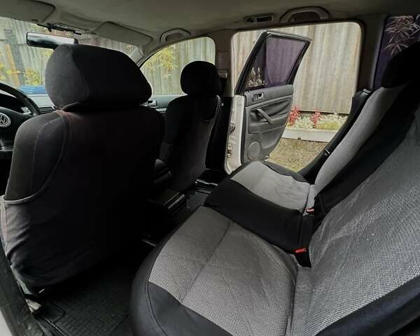 Белый Фольксваген Пассат, объемом двигателя 1.9 л и пробегом 530 тыс. км за 2300 $, фото 6 на Automoto.ua
