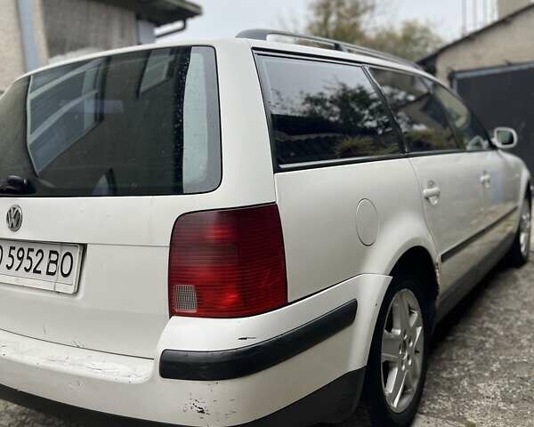 Белый Фольксваген Пассат, объемом двигателя 1.9 л и пробегом 530 тыс. км за 2300 $, фото 3 на Automoto.ua