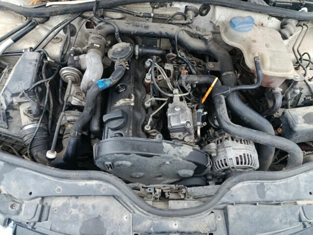 Белый Фольксваген Пассат, объемом двигателя 1.9 л и пробегом 111 тыс. км за 1700 $, фото 6 на Automoto.ua