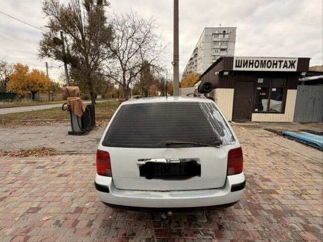 Белый Фольксваген Пассат, объемом двигателя 1.9 л и пробегом 200 тыс. км за 1400 $, фото 4 на Automoto.ua