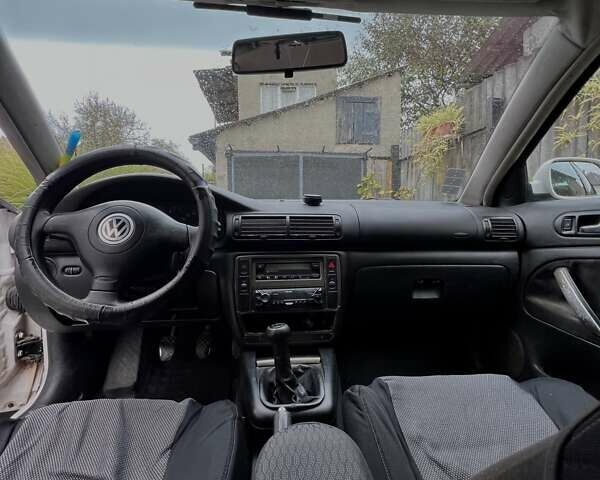 Белый Фольксваген Пассат, объемом двигателя 1.9 л и пробегом 530 тыс. км за 2300 $, фото 8 на Automoto.ua