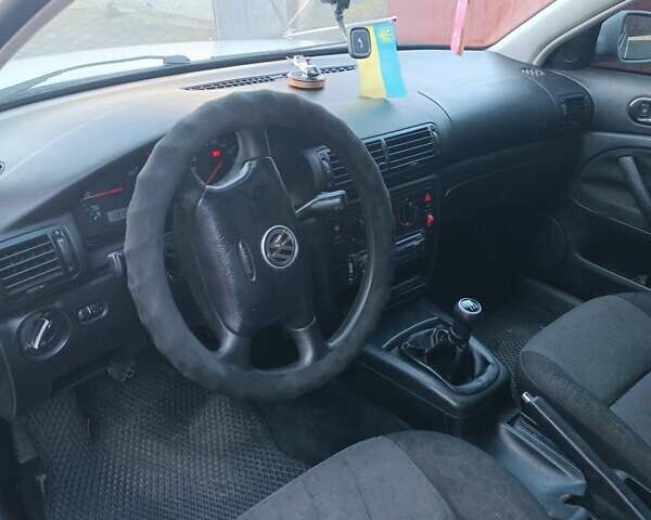 Білий Фольксваген Пассат, об'ємом двигуна 1.9 л та пробігом 500 тис. км за 2950 $, фото 6 на Automoto.ua