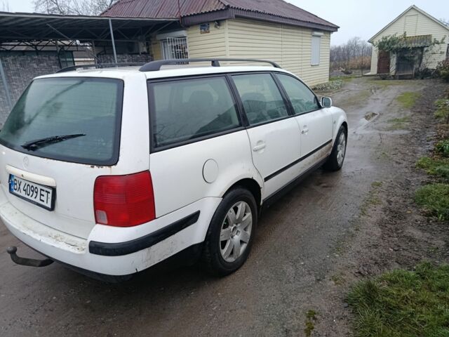 Белый Фольксваген Пассат, объемом двигателя 1.9 л и пробегом 111 тыс. км за 1700 $, фото 3 на Automoto.ua