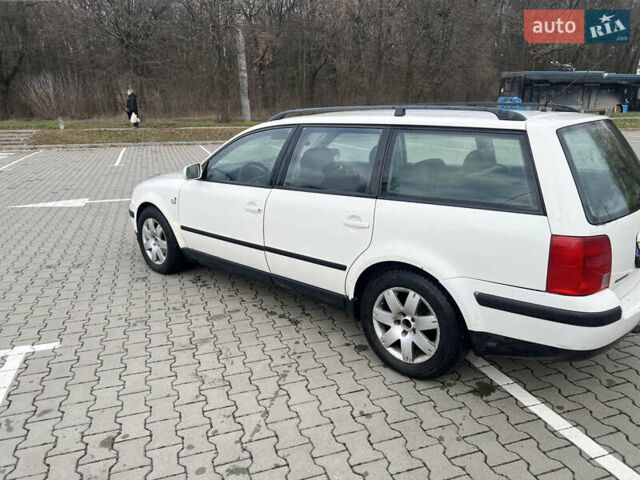 Білий Фольксваген Пассат, об'ємом двигуна 1.9 л та пробігом 200 тис. км за 2650 $, фото 2 на Automoto.ua