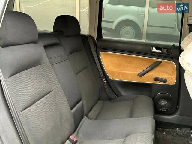 Белый Фольксваген Пассат, объемом двигателя 1.9 л и пробегом 368 тыс. км за 4700 $, фото 12 на Automoto.ua