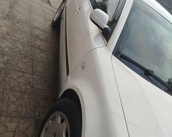 Білий Фольксваген Пассат, об'ємом двигуна 1.98 л та пробігом 310 тис. км за 4800 $, фото 2 на Automoto.ua