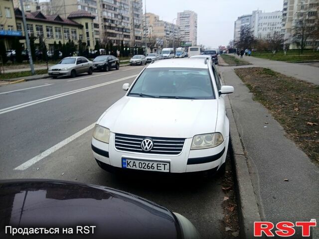 Белый Фольксваген Пассат, объемом двигателя 1.9 л и пробегом 520 тыс. км за 2500 $, фото 1 на Automoto.ua