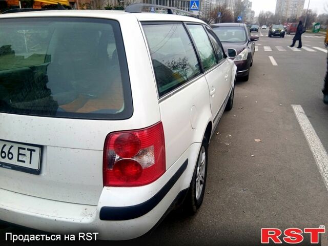 Белый Фольксваген Пассат, объемом двигателя 1.9 л и пробегом 520 тыс. км за 2500 $, фото 4 на Automoto.ua